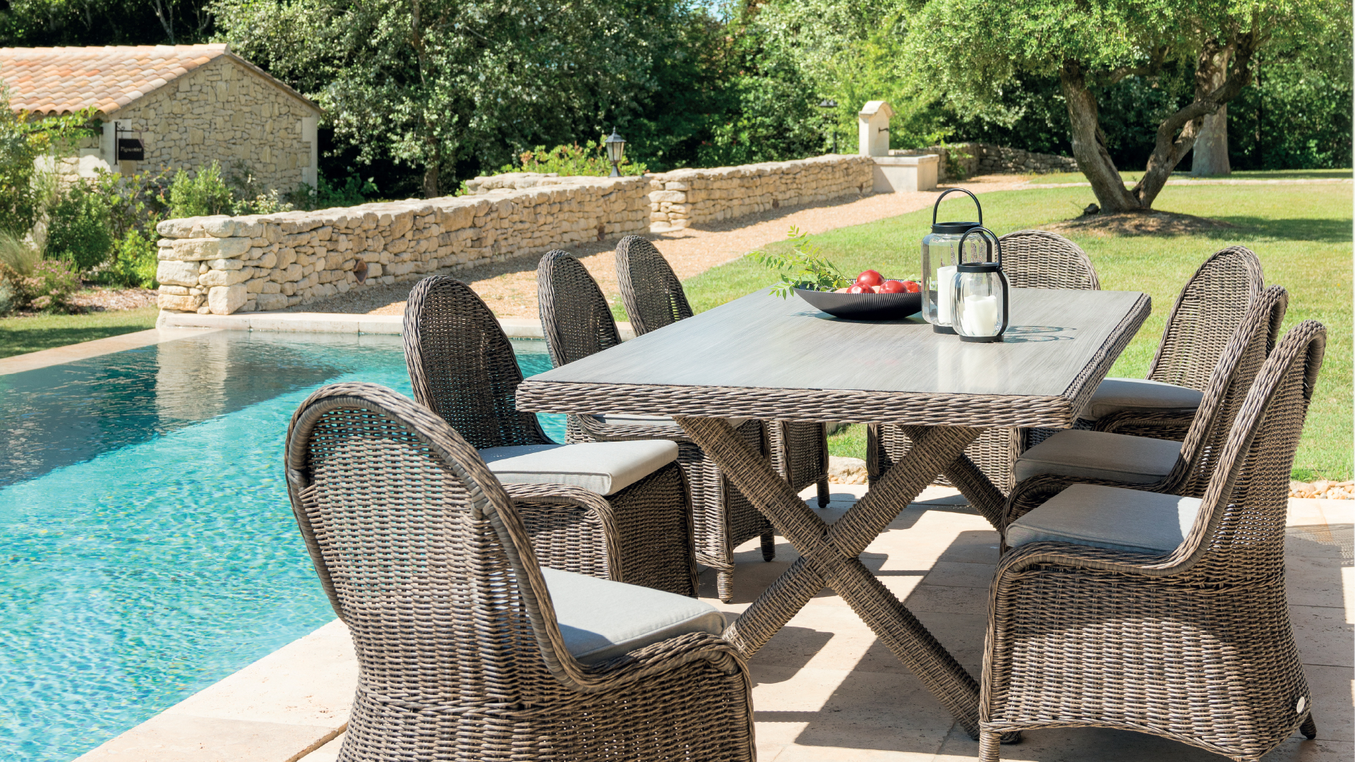 /on/demandware.static/-/Sites-homa-storefront-pt/default/dwda570f4b/Jardim-Mesas de jardim_20240124 textos SEO páginas categorias.jpg